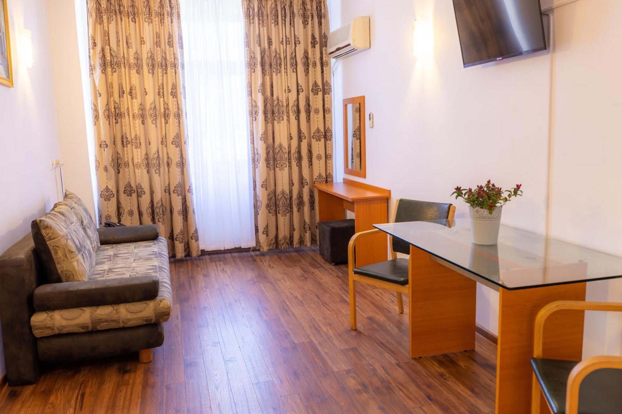 Hotel Sir Lujerului Βουκουρέστι Εξωτερικό φωτογραφία